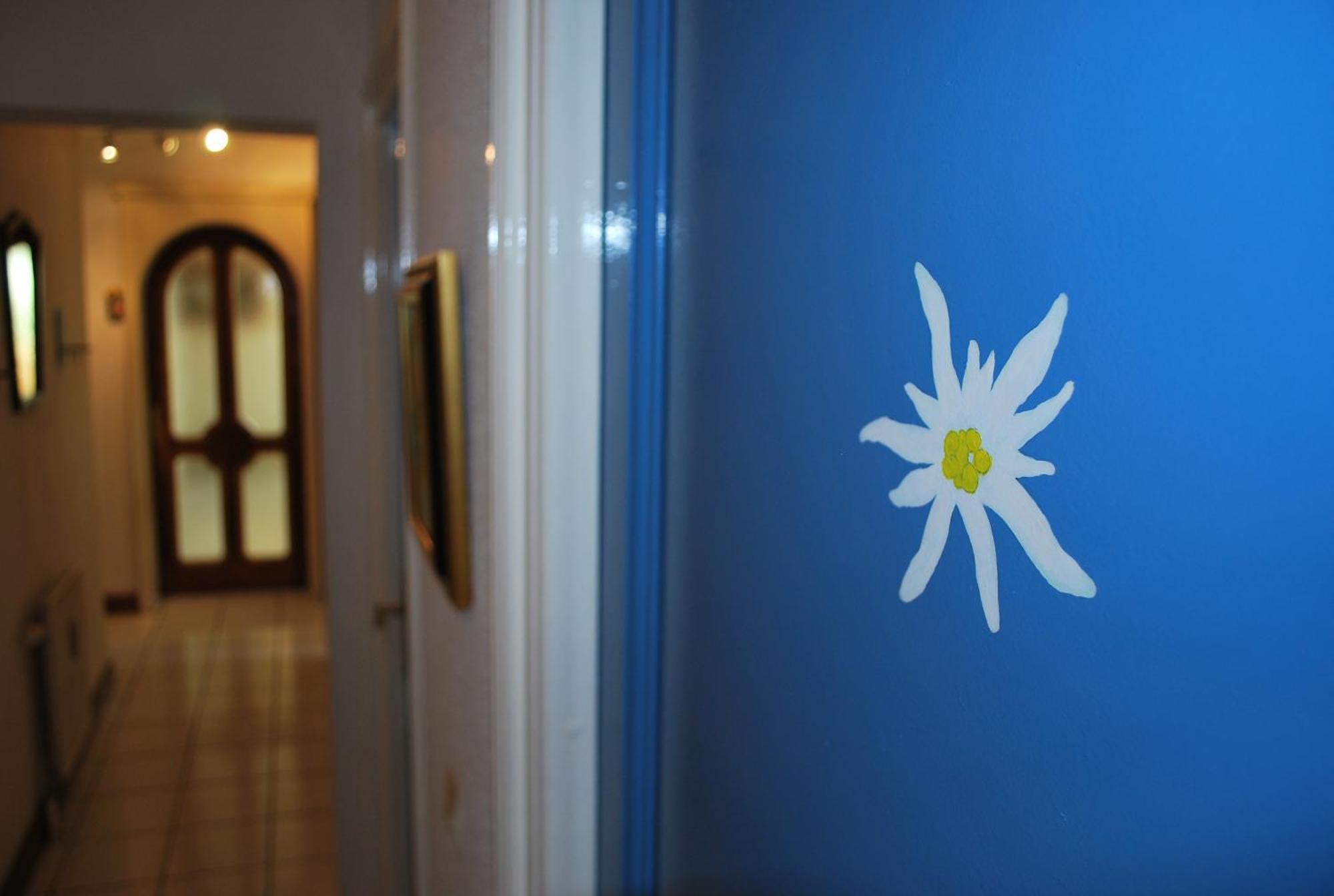 Chambres D'Hotes Les Vignes Saint-Jean-Saverne Rom bilde